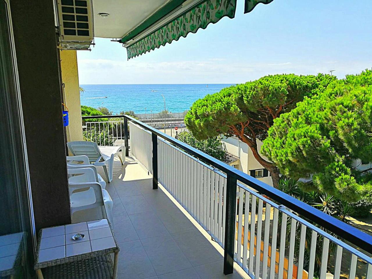 Apartment Llavaneres II Sant Andreu de Llavaneres Buitenkant foto